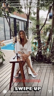 Malgorzata Rozenek feet photo thumbnail