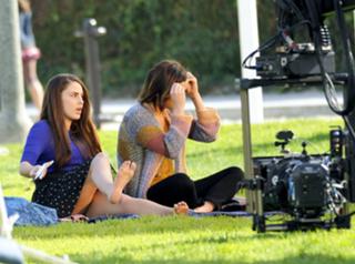Jessica Lowndes feet photo thumbnail