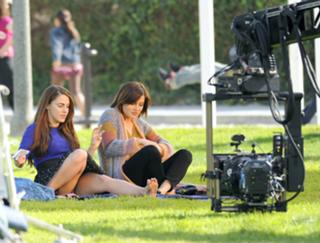Jessica Lowndes feet photo thumbnail