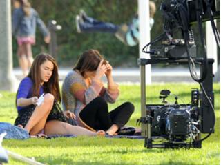 Jessica Lowndes feet photo thumbnail