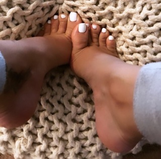 Vida Guerra feet photo thumbnail