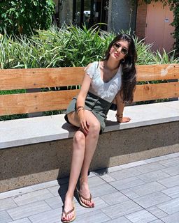 Shanaya Kapoor feet photo 2