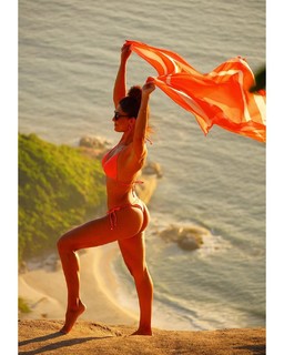 Juliana Paes feet photo thumbnail