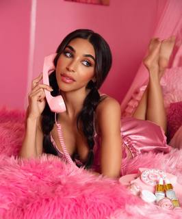 Chantel Jeffries feet photo thumbnail