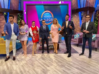 Cynthia Rodríguez feet photo thumbnail