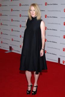 Julianne Moore feet photo thumbnail