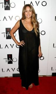 Lauren Conrad feet photo thumbnail