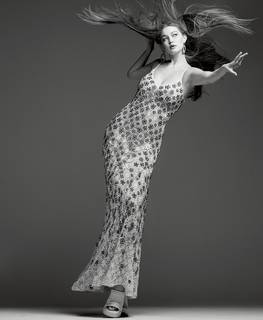 Gigi Hadid feet photo thumbnail