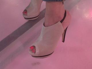 Cristina Ferreira feet photo thumbnail