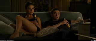Mila Kunis feet photo thumbnail