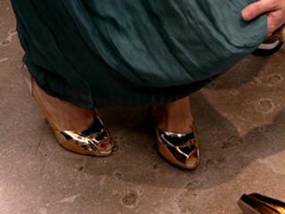 Molly Sims feet photo thumbnail