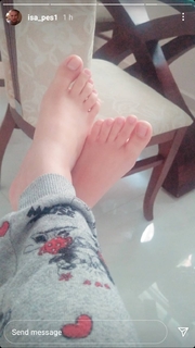 Isa Pes feet photo thumbnail