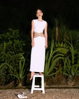 Marina Ruy Barbosa feet photo thumbnail