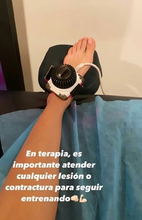 Cynthia Rodríguez feet photo thumbnail