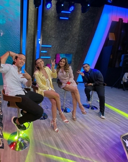 Cynthia Rodríguez feet photo thumbnail