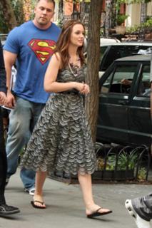 Leighton Meester feet photo thumbnail