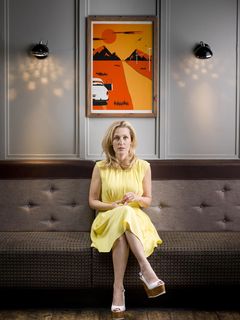 Gillian Anderson feet photo thumbnail