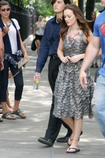 Leighton Meester feet photo thumbnail