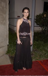 Jennifer Connelly feet photo thumbnail