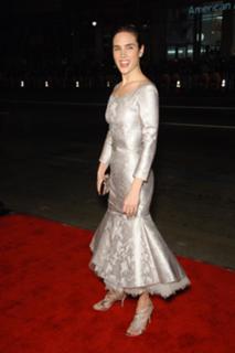 Jennifer Connelly feet photo thumbnail