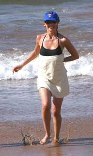 Sarah Michelle Gellar feet photo thumbnail