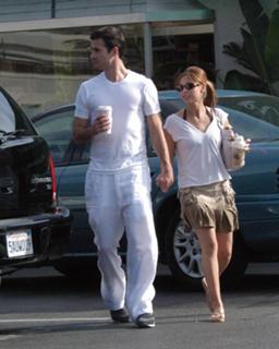 Sarah Michelle Gellar feet photo thumbnail
