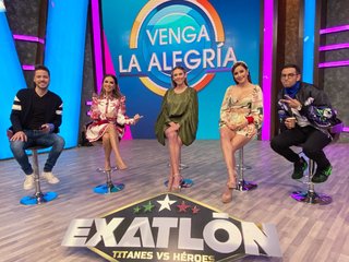 Cynthia Rodríguez feet photo thumbnail