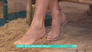 Holly Willoughby feet photo thumbnail