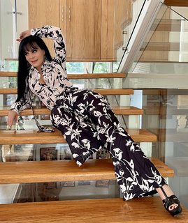 Maribel Guardia feet photo thumbnail