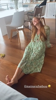 Marina Ruy Barbosa feet photo thumbnail