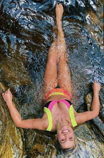 Flávia Alessandra feet photo thumbnail