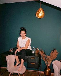 Ewa Farna feet photo thumbnail