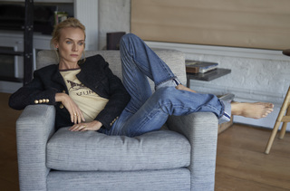 Diane Kruger feet photo thumbnail