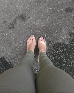 Isa Pes feet photo thumbnail