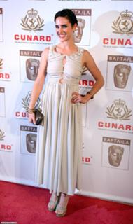 Jennifer Connelly feet photo thumbnail