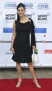 Verona Pooth feet photo thumbnail