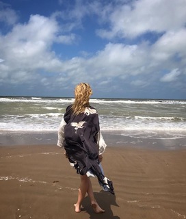 Julieta Prandi feet photo thumbnail