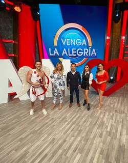 Cynthia Rodríguez feet photo thumbnail