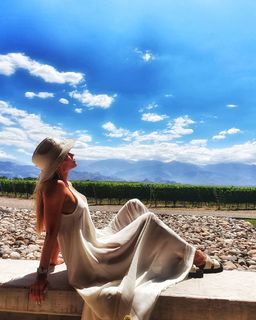 Nicole Neumann feet photo thumbnail