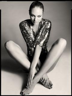 Candice Swanepoel feet photo thumbnail