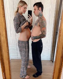 Chiara Ferragni feet photo thumbnail
