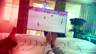 Heidi Klum feet photo thumbnail