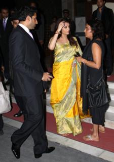 Aishwarya Rai Bachchan feet photo thumbnail