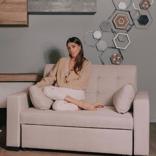 Cristina Buccino feet photo thumbnail