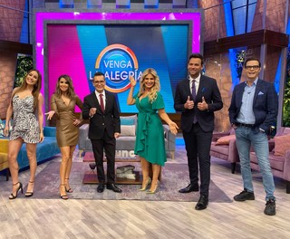 Laura González feet photo thumbnail