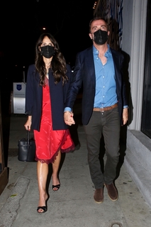 Jordana Brewster feet photo thumbnail