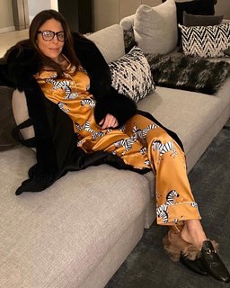 Bethenny Frankel feet photo thumbnail