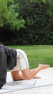 Karrueche Tran feet photo thumbnail
