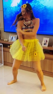 Juliana Paiva feet photo thumbnail