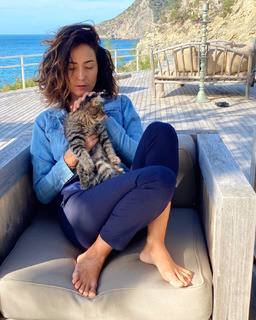 Caterina Balivo feet photo thumbnail